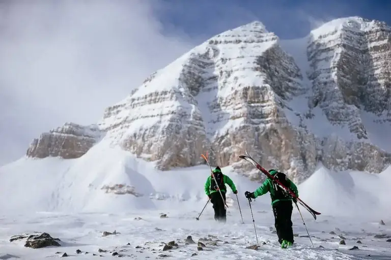 Best Backcountry Skiing Destinations USA: Touring & Terrain Guide