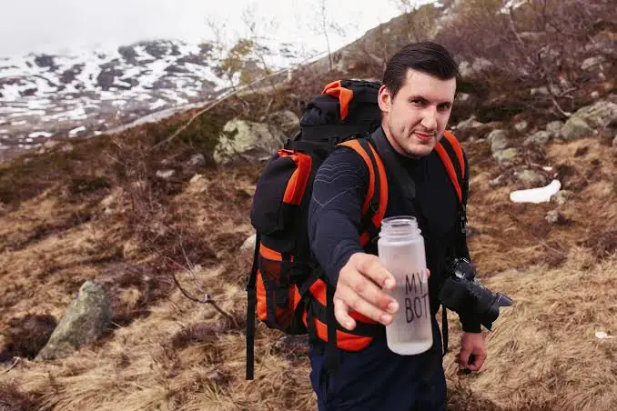 How to Manage Dehydration Risks: Definitive Hydration Guide